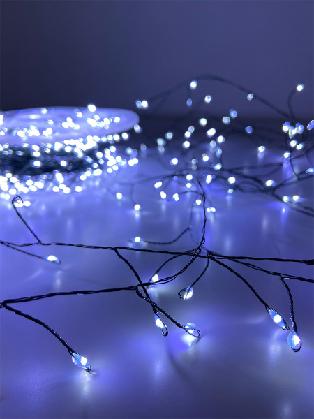 Электрогирлянда "Мишура " 900 холодных LED ламп , зеленый провод 30м. Длина провода от вилки до ламп