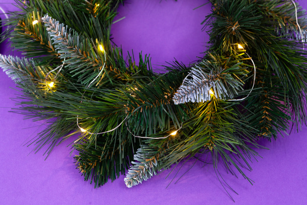 Венок АРИЯ с гирляндой (в комплекте)