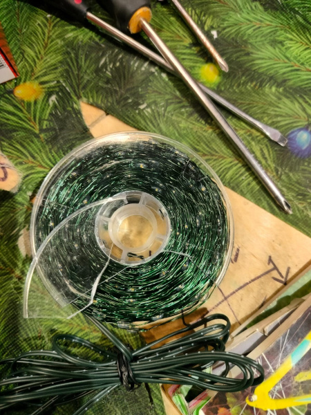 (УЦЕНКА)Электрогирлянда РОСА 1000 теплых LED ламп, провод:зел, 100м