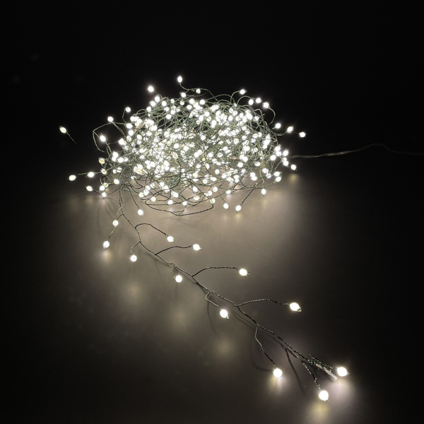 Декор гирлянда КАПЕЛЬКИ на зеленом проводе 400 макро ламп белый свет 1000 см